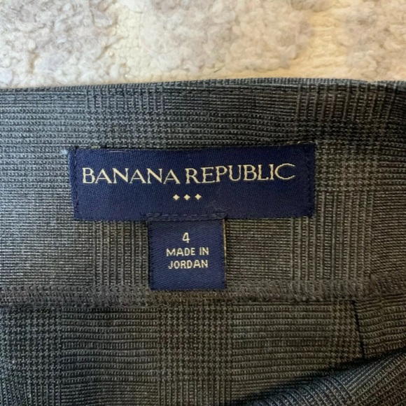 BANANA REPUBLIC Gray Plaid Pencil Skirt - Picture 3 of 3